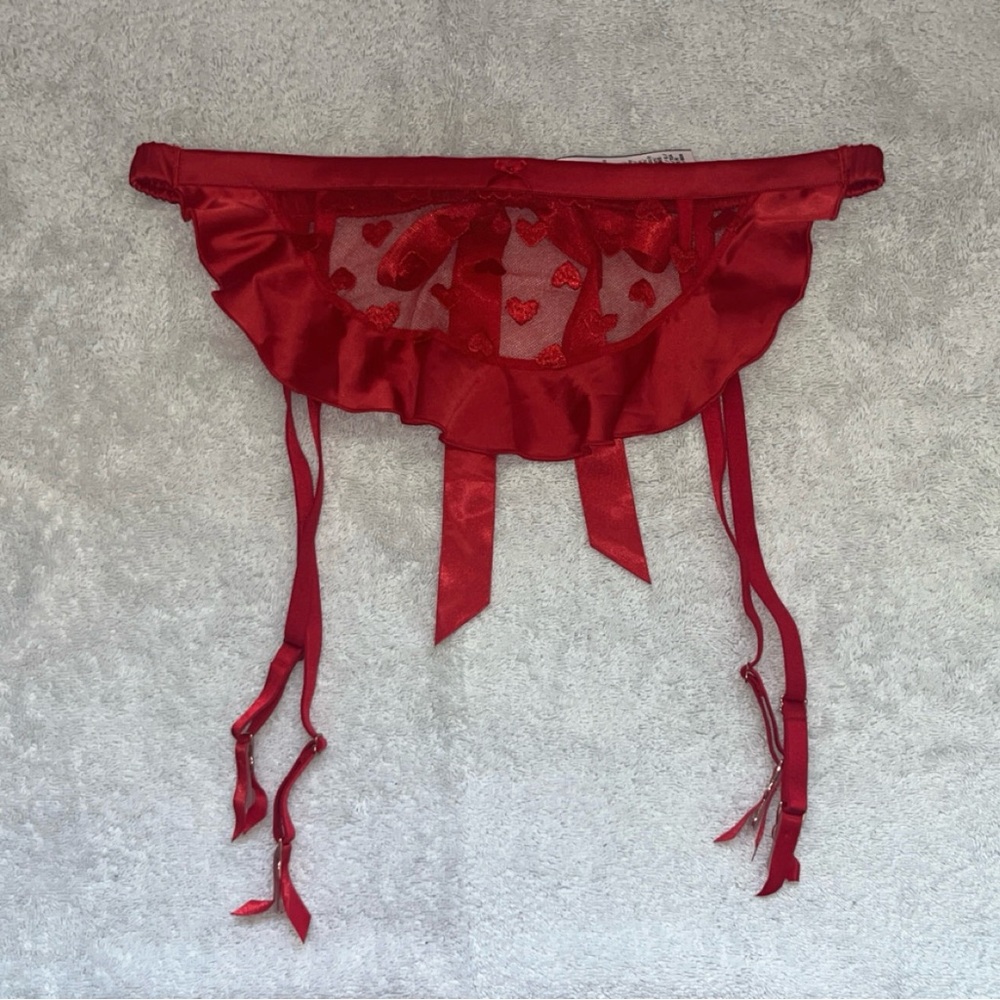 Victoria's Secret Red Hearts Garter Belt w/Bow